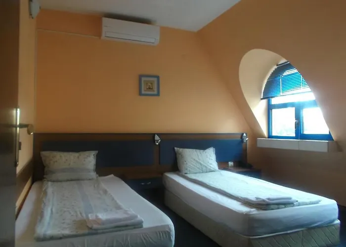 Fenix Family Hotel 3*